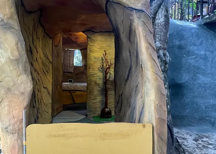 Caverna El Mirador - La Mesa