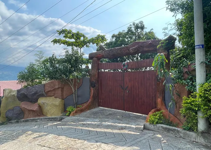 Caverna El Mirador - La Mesa